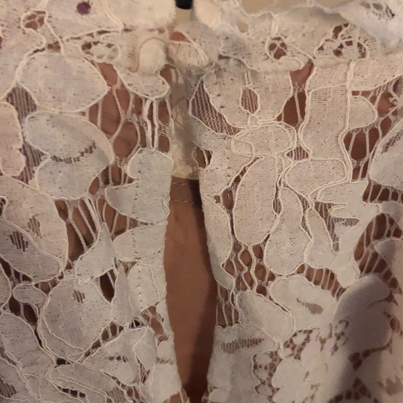 Beautiful Tan top with white lace overlay - Picture 6 of 7